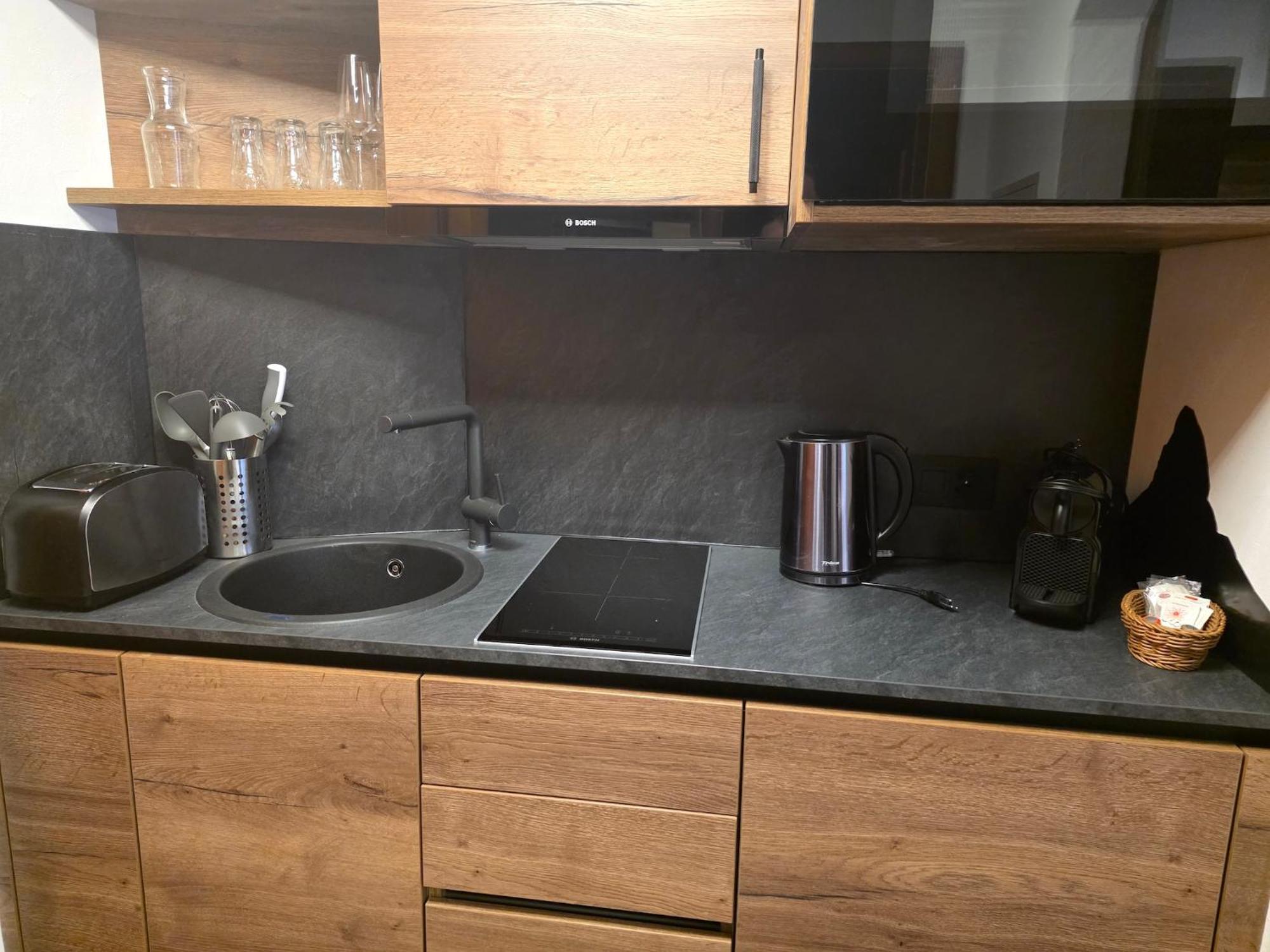 Estudio con balcón