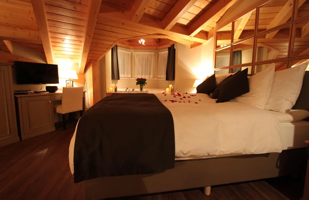Hotel Albatros-1